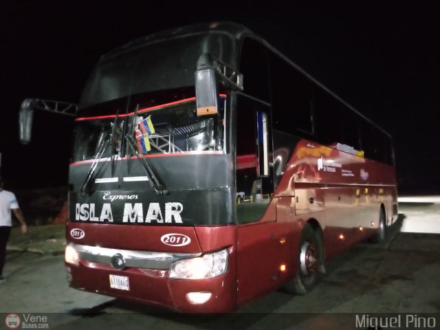 Expresos Isla Mar 2011 por Miguel Pino