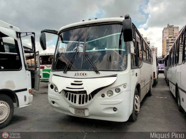 A.C. de Transporte N�mero Uno R.L. 013 por Miguel Pino