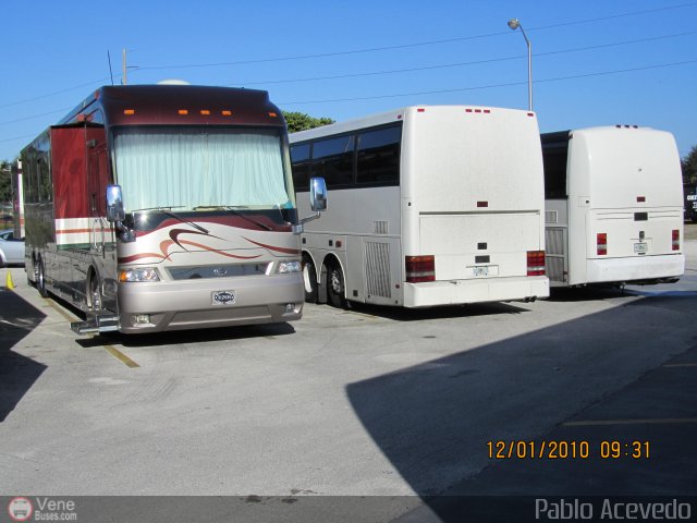 Garajes Paradas y Terminales Miami por Pablo Acevedo
