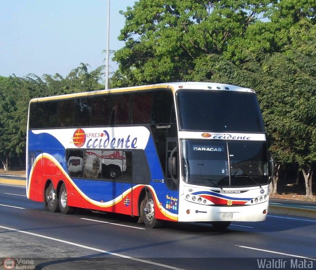 Expresos Occidente 217 por Waldir Mata