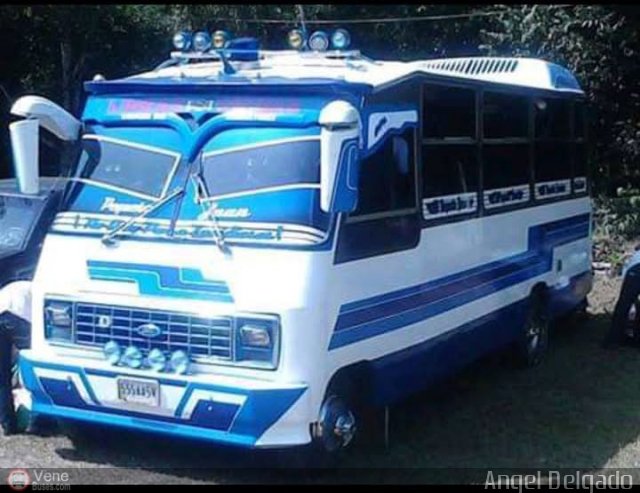 U.C. L�neas Unidas 999 por �ngel Delgado