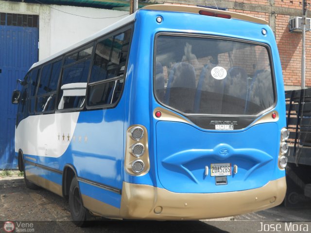 Expresos Continente C-30 por Jos� Mora