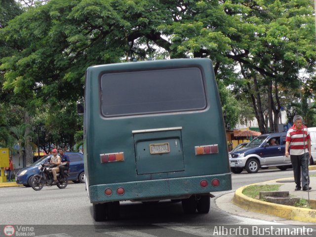 Particular o Desconocido 097 por Alberto Bustamante