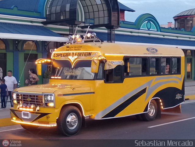ZU - Los Claveles 70 por Sebasti�n Mercado