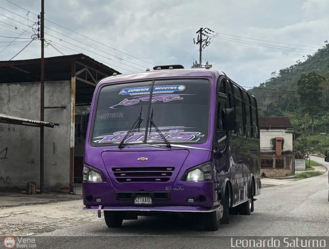 Expresos Mocot�es 20 por Leonardo Saturno