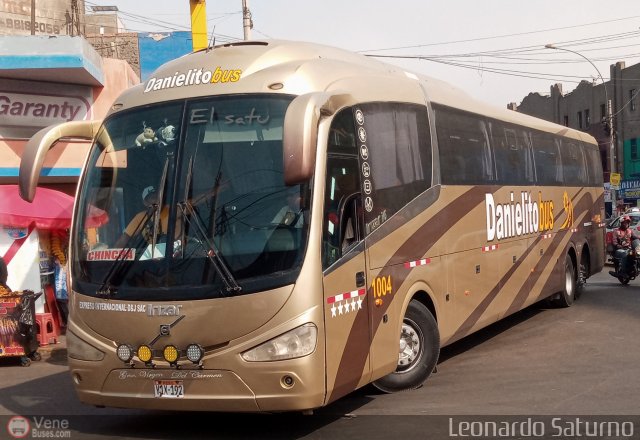 Danielito Bus 1004 por Leonardo Saturno