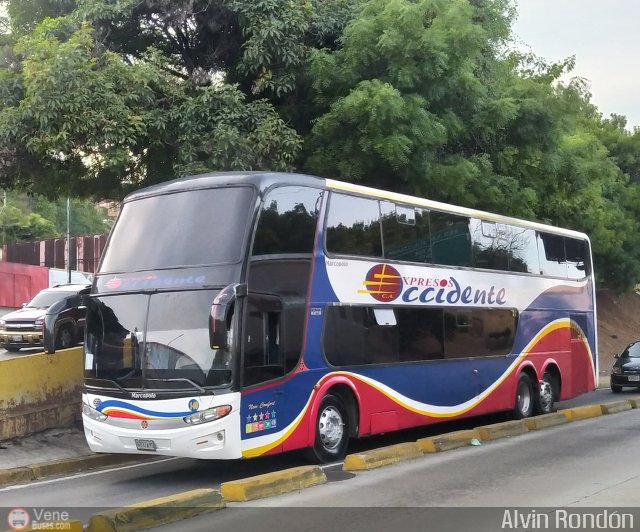 Expresos Occidente 140 por Alvin Rond�n