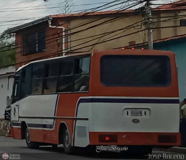 U.C. Lnea Carvajal 111 por Jos Briceo