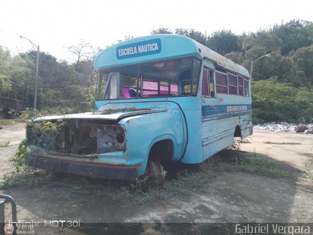 Universitarios y Escolares ENV por Gabriel Vergara