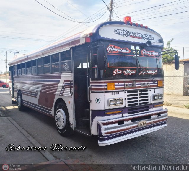 Expresos La Gran Colombia 01 por Sebasti�n Mercado