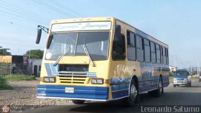 Expresos J�uregui 002 por Leonardo Saturno