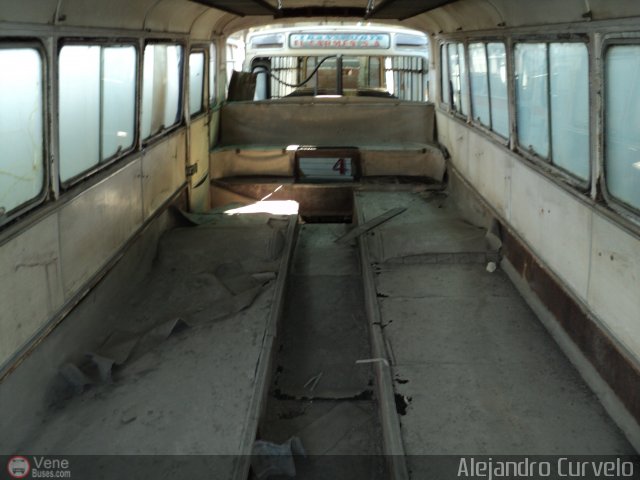 En Chiveras Abandonados Recuperaci�n AC0043 por Alejandro Curvelo