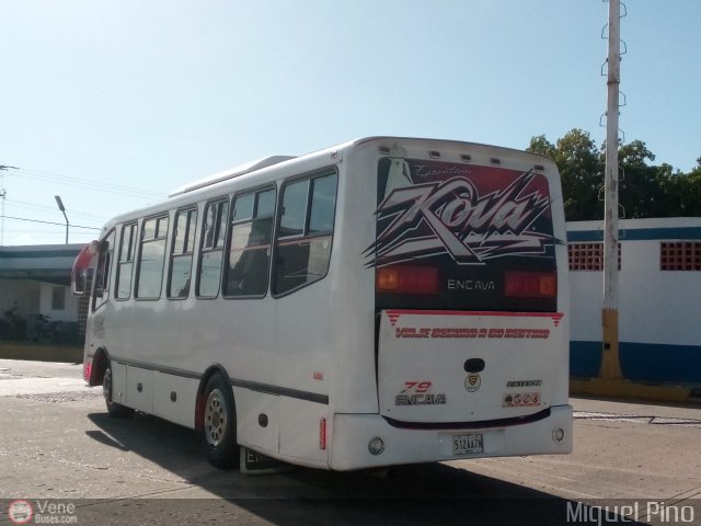 Ejecutivos Kova 078 por Miguel Pino