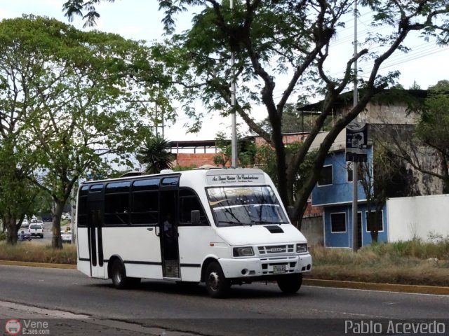 A.C. L�nea U.C. San Antonio - San Crist�bal 06 por Pablo Acevedo