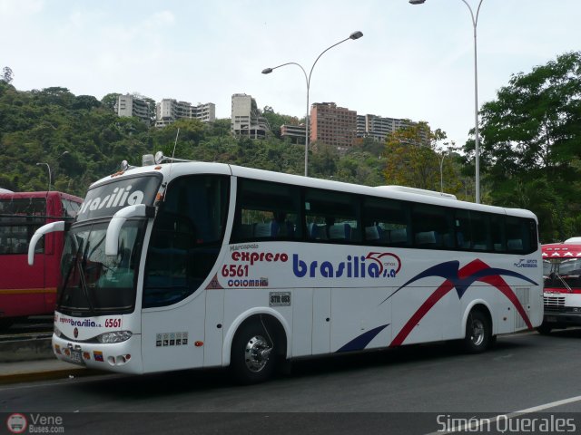 Expreso Brasilia 6561 por Sim�n Querales