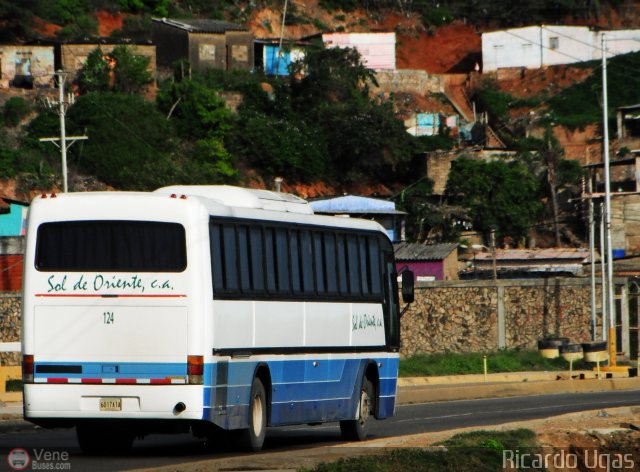 Colectivos Sol de Oriente 124 por Ricardo Ugas