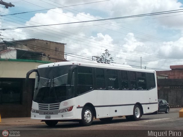 Transporte Clavellino 172 por Miguel Pino