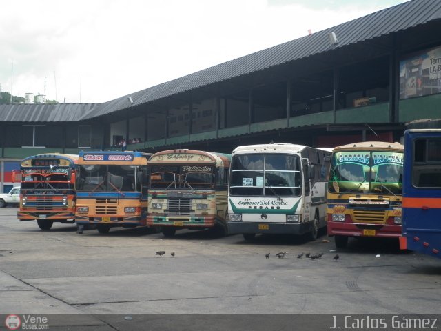 Garajes Paradas y Terminales Caracas por J. Carlos Gmez