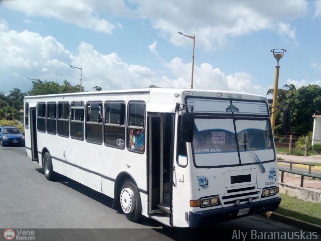 CA - Uni�n Vivienda Rural A.C. 21 por Aly Baranauskas