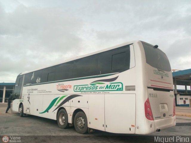 Expresos Del Mar 0190 por Miguel Pino
