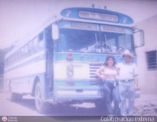 L�nea El Rosario 07 por Mois�s Silva Colombo