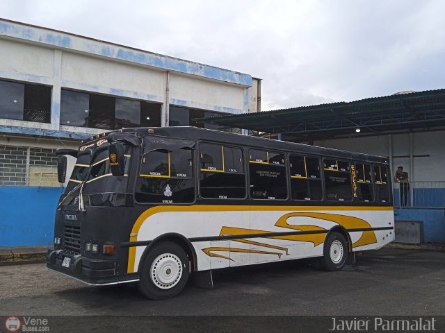 Expresos Gu�charo 06 por Javier Arretureta