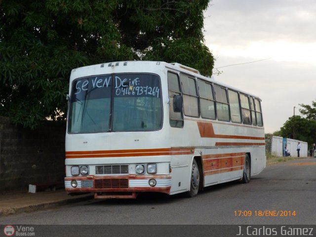 Particular o Desconocido 0264 por J. Carlos Gámez