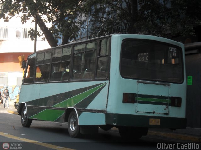 DC - S.C. Plaza Espa�a - El Valle - Coche 143 por Oliver Castillo