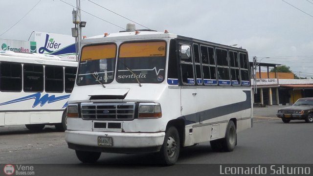 Particular o Desconocido 08 por Leonardo Saturno