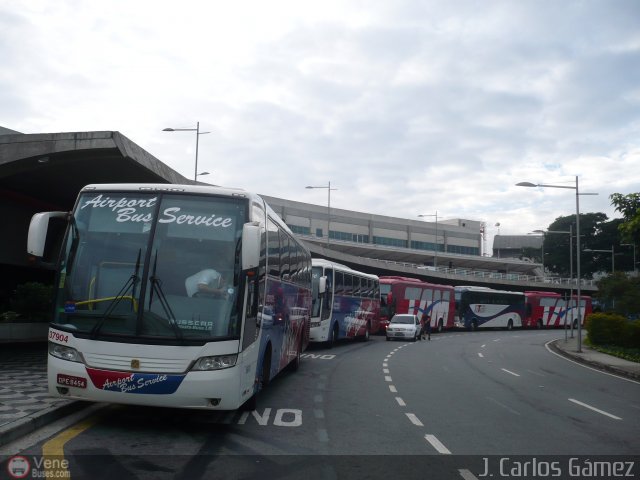 Empresa de nibus Pssaro Marron 37904 por J. Carlos Gmez
