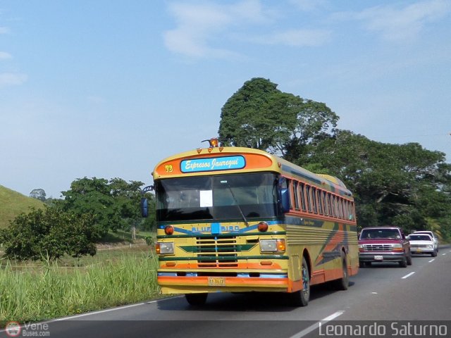 Expresos J�uregui 078 por Leonardo Saturno