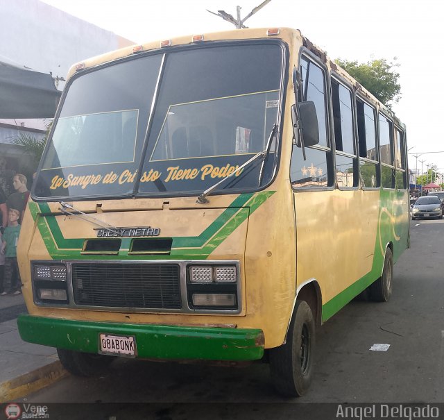 Particular o Desconocido Ni�obus por �ngel Delgado