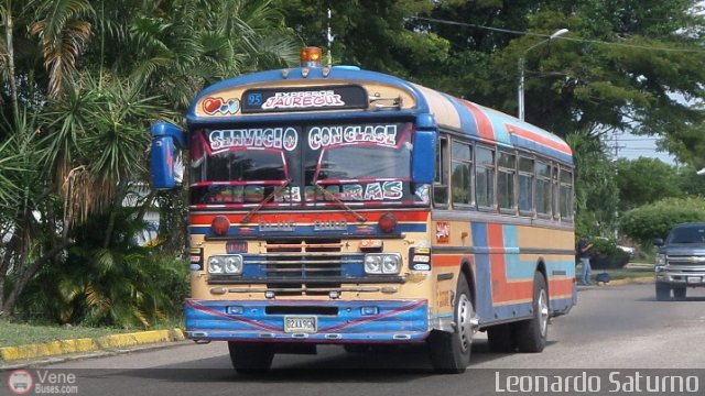 Expresos J�uregui 095 por Leonardo Saturno