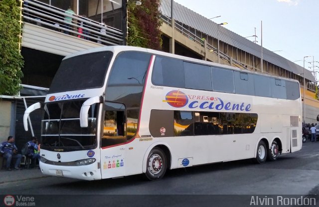 Expresos Occidente 220 por Alvin Rond�n