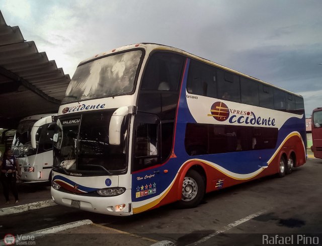 Expresos Occidente 090 por Rafael Pino