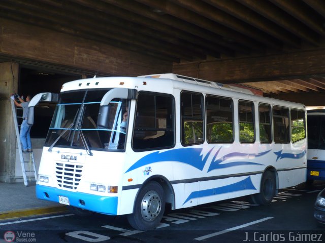 Uni�n Conductores Aeropuerto Maiquet�a Caracas 018 por J. Carlos G�mez