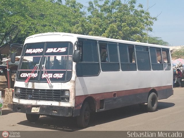 ZU - Asociaci�n Cooperativa Milagro Bus 29 por Sebasti�n Mercado