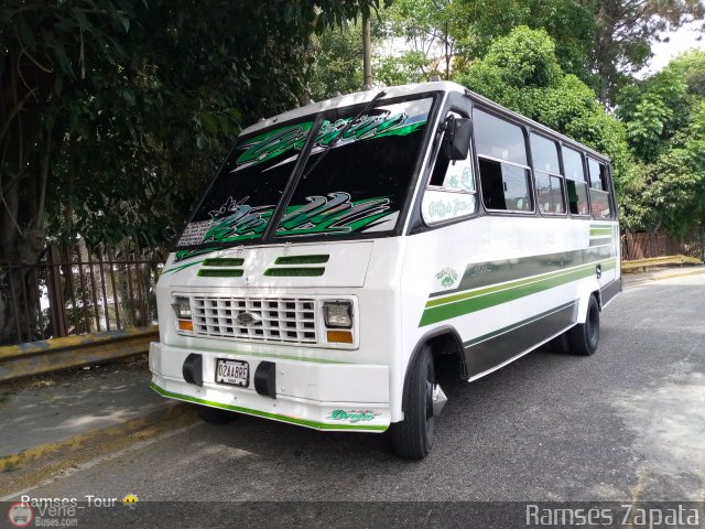 MI - Uni�n Circunvalaci�n Los Teques 054 por Rams�s Zapata