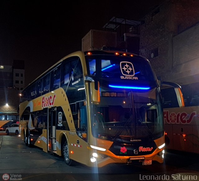 Transporte Flores Hermanos S.R.L 260 por Leonardo Saturno