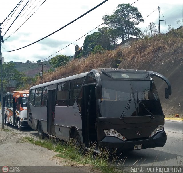 DC - A.C. L�nea Sur Este 127 por Gustavo Figueroa