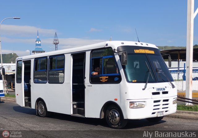 Cooperativa de Transporte Lucero Mundo 12 por Aly Baranauskas