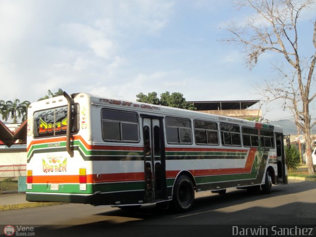L�nea 1ero de Octubre 079 por Darwin Sanchez