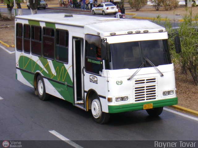 Unin Victoria 26 por Royner Tovar