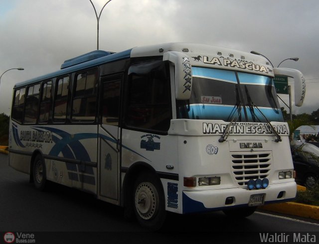 A.C. L�nea La Pascua 109 por Waldir Mata