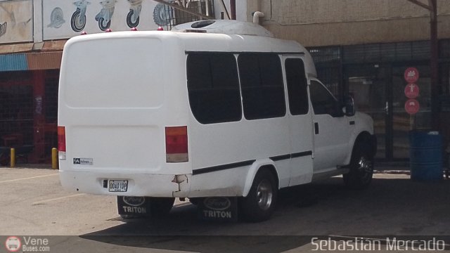 Uso Oficial 999 por Sebastin Mercado