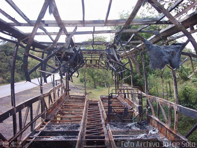 En Chiveras Abandonados Recuperaci�n 201 por J. Carlos G�mez