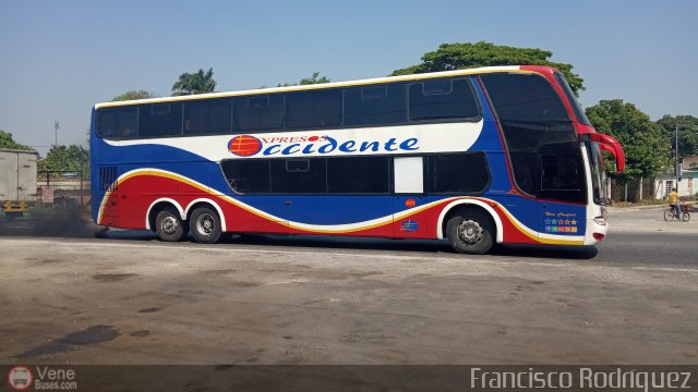 Expresos Occidente 221 por Francisco Rodr�guez