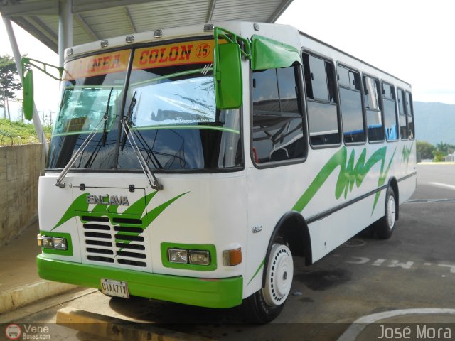 A.C. L�nea Col�n 15 por Jos� Mora