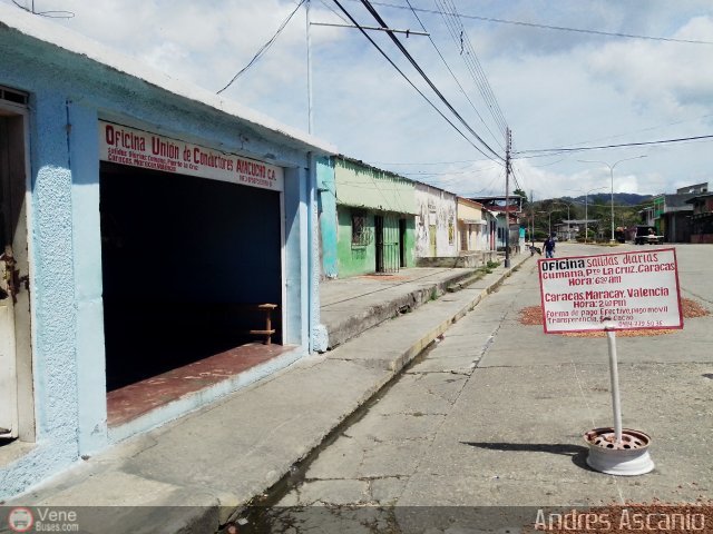 Garajes Paradas y Terminales yaguaraparo  por Andr�s Ascanio