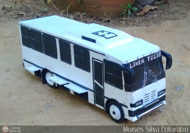 Maquetas y Miniaturas Linea tocar por Moisés Silva Colombo